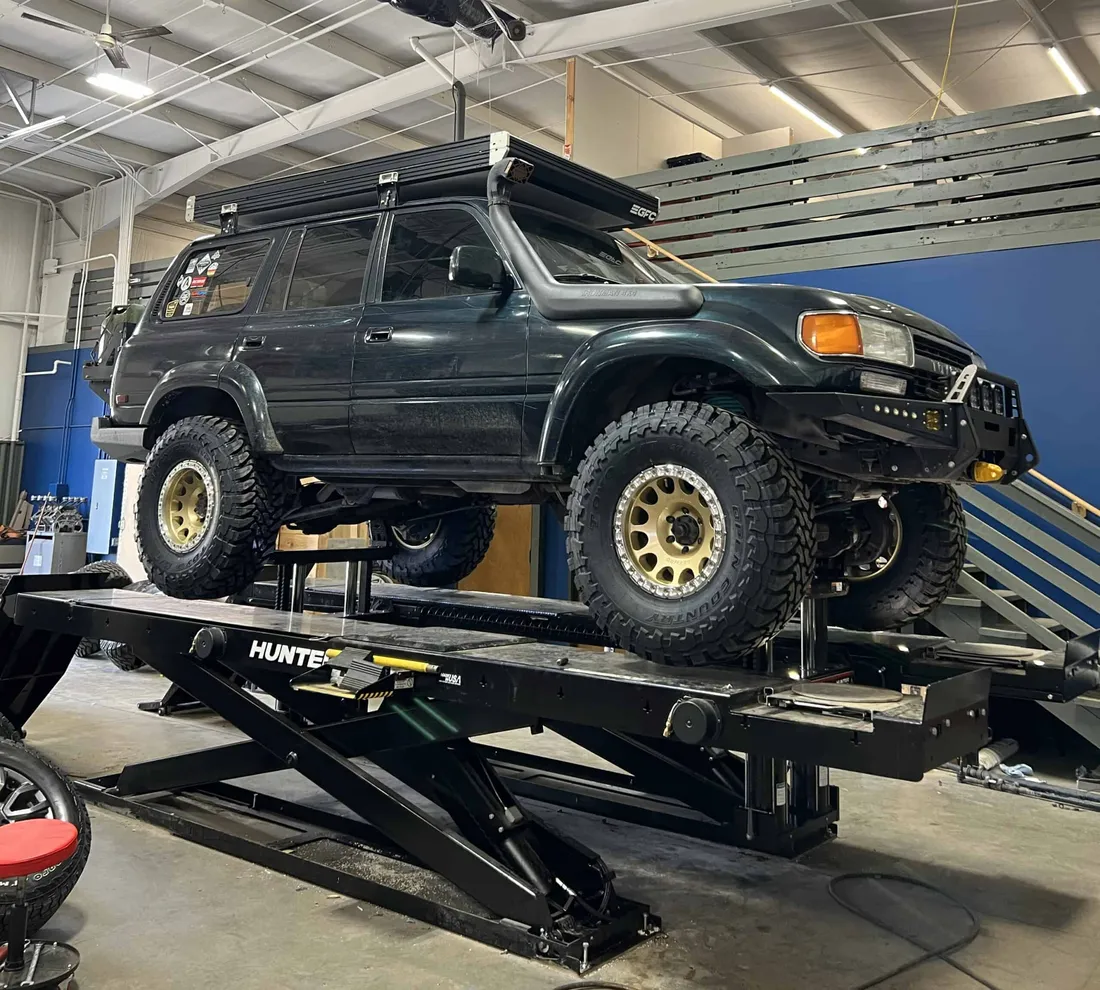 Off-Road 4x4 Wheel Alignment — photo 1