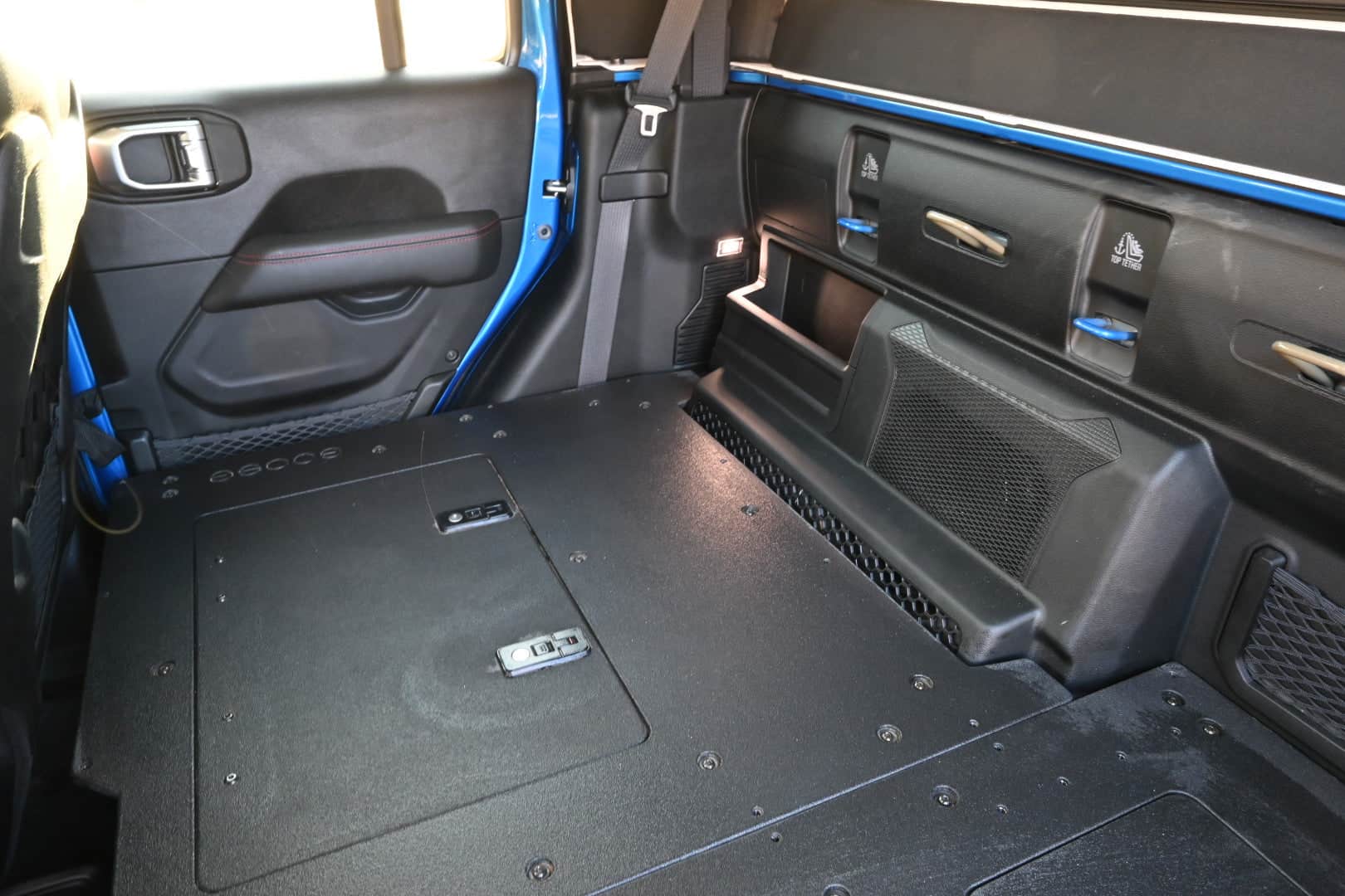 Jeep Gladiator 2019-Present JT 4 Door - Second Row Seat Delete Plate System - High Platform