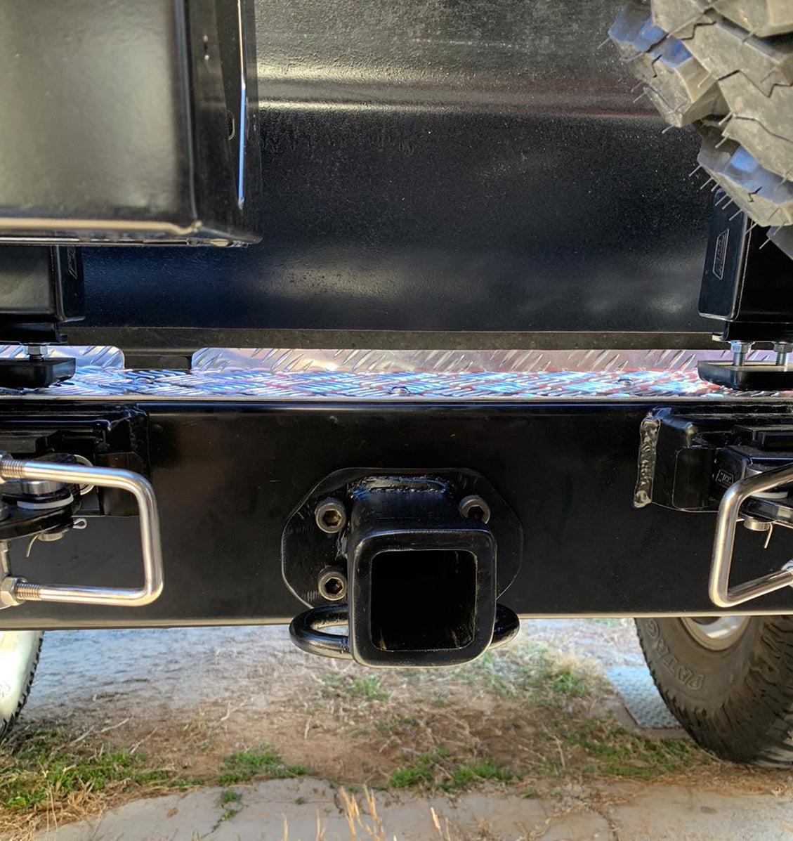 Dobinsons Rear Bumper With Swing Outs for Toyota Landcruiser 80 Series (BW80-4134)